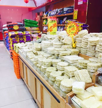 從超市貨架到網(wǎng)絡(luò)圖庫 二手日用百貨銷售的多元生態(tài)